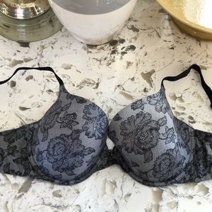 Victoria Secret Black bra with sparkles EUC 34DD